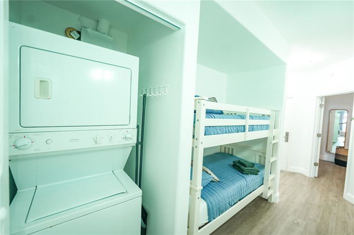 Image No.11-1 Bed Property for sale