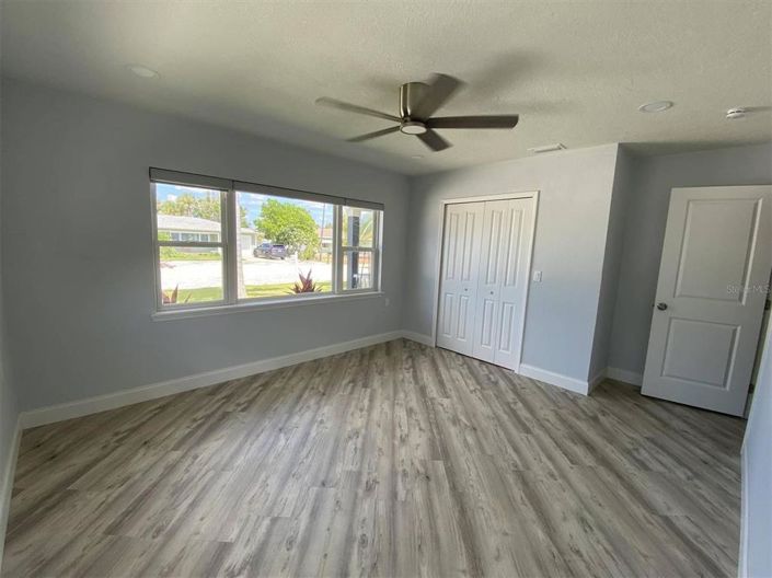 Image No.20-2 Bed Property for sale