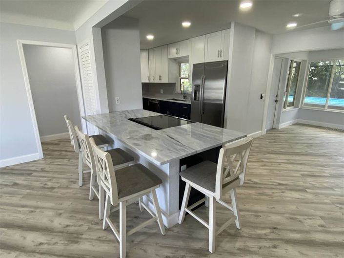 Image No.4-2 Bed Property for sale