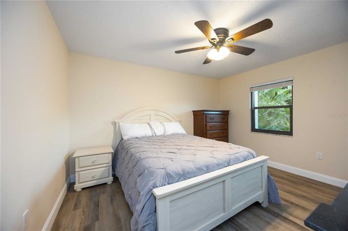 Image No.27-3 Bed Property for sale