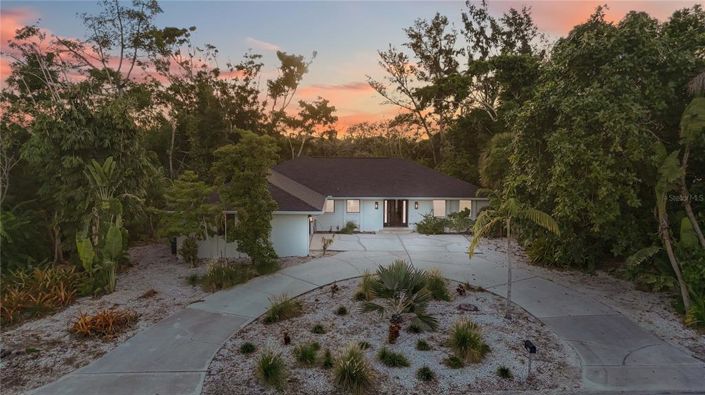 Image No.39-3 Bed Property for sale