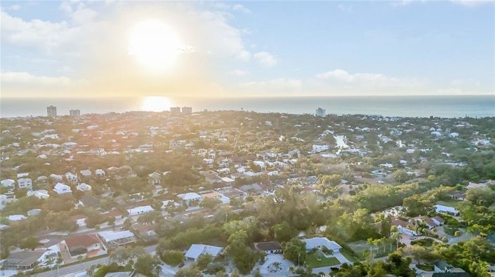 Image No.42-3 Bed Property for sale