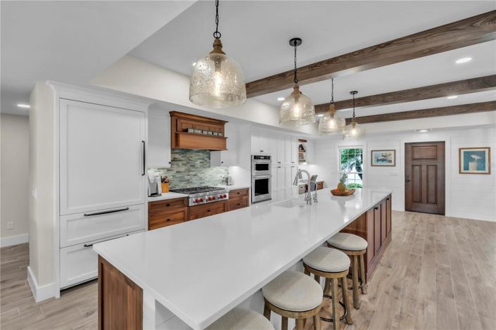 Image No.13-3 Bed Property for sale