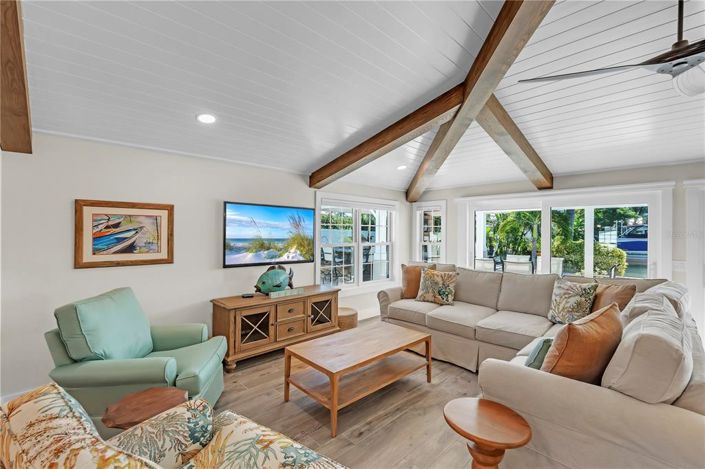 Image No.17-3 Bed Property for sale