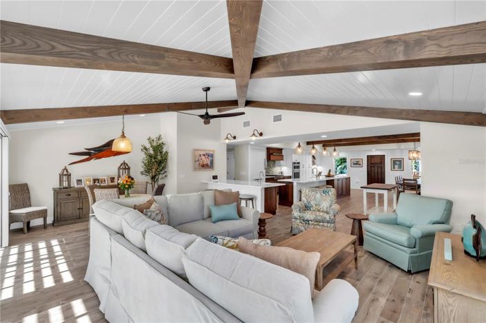 Image No.19-3 Bed Property for sale