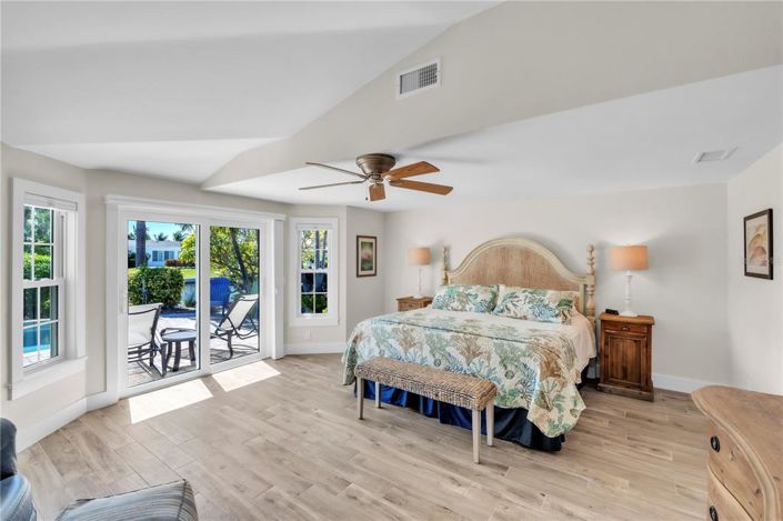 Image No.23-3 Bed Property for sale