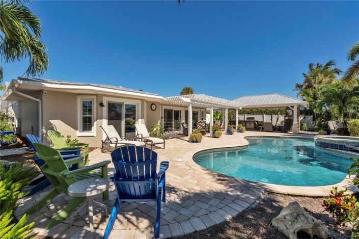 Image No.35-3 Bed Property for sale