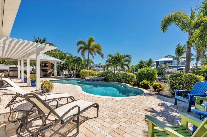 Image No.36-3 Bed Property for sale