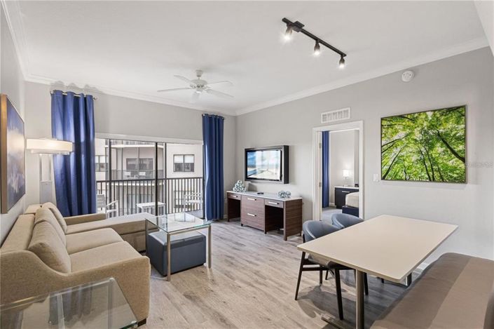 Image No.10-3 Bed Property for sale