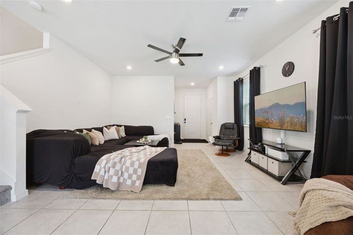 Image No.6-3 Bed Property for sale