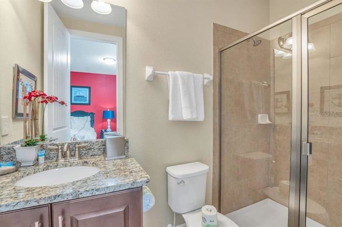 Image No.24-8 Bed Property for sale