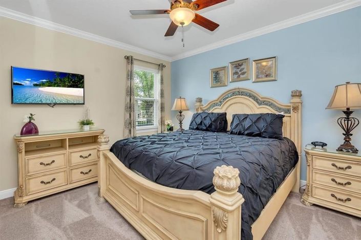 Image No.33-8 Bed Property for sale