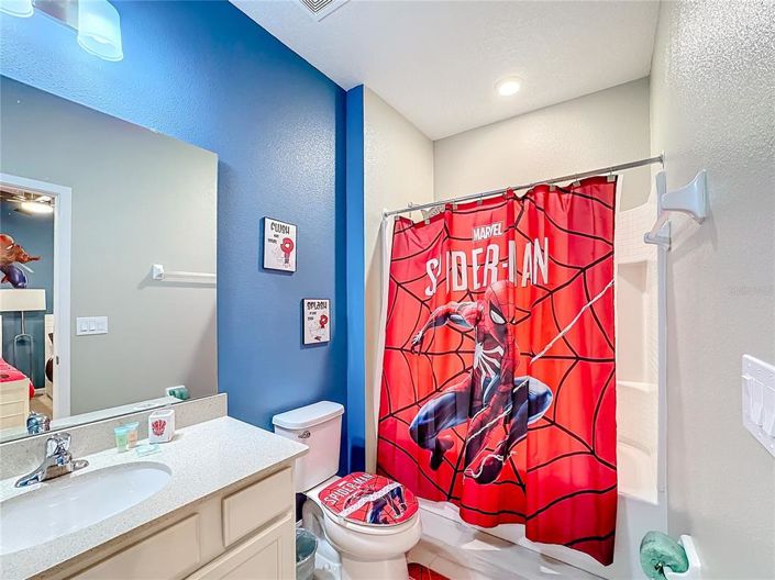 Image No.33-15 Bed Property for sale