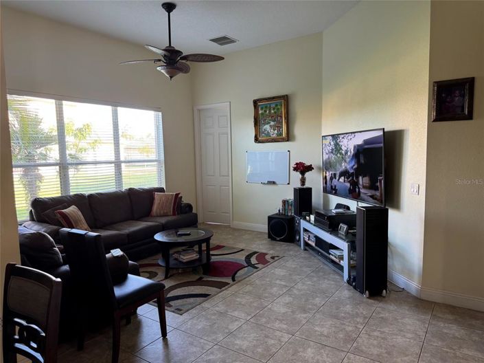 Image No.12-3 Bed Property for sale