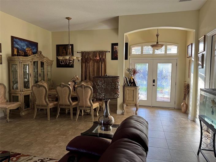 Image No.7-3 Bed Property for sale