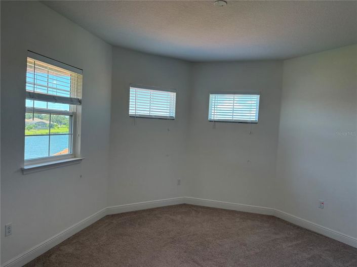 Image No.27-5 Bed Property for sale