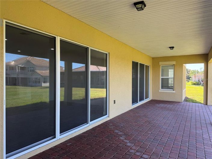 Image No.30-5 Bed Property for sale