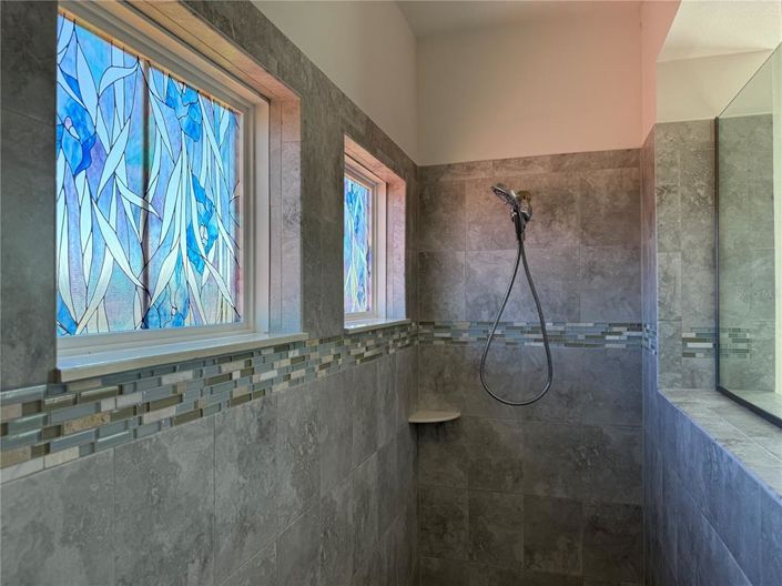 Image No.35-5 Bed Property for sale