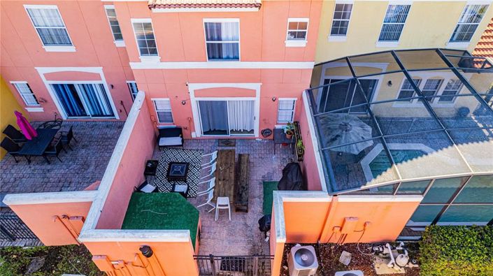 Image No.11-3 Bed Townhouse for sale