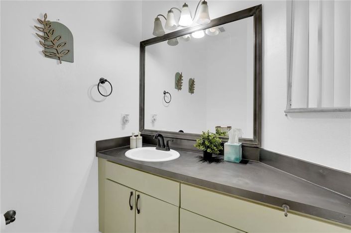 Image No.5-3 Bed Townhouse for sale