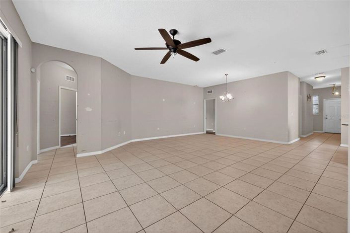 Image No.11-5 Bed Property for sale