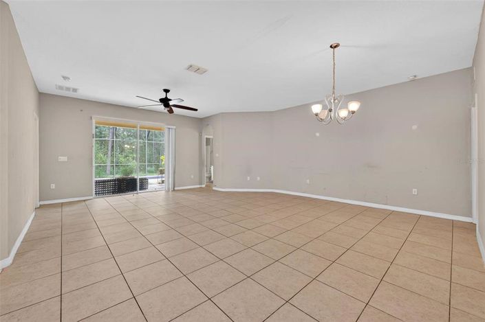 Image No.5-5 Bed Property for sale