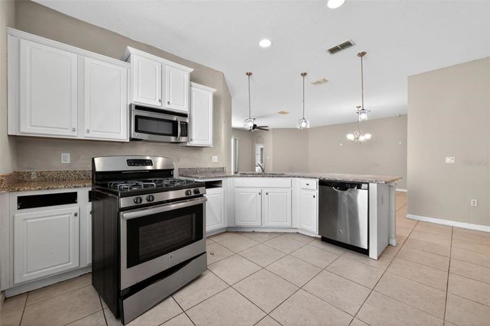 Image No.7-5 Bed Property for sale