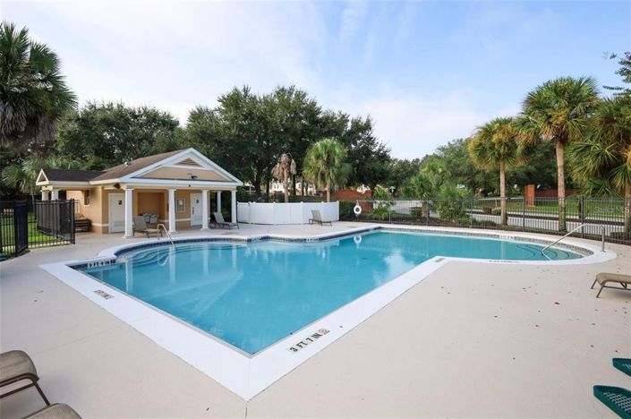 Image No.42-5 Bed Property for sale