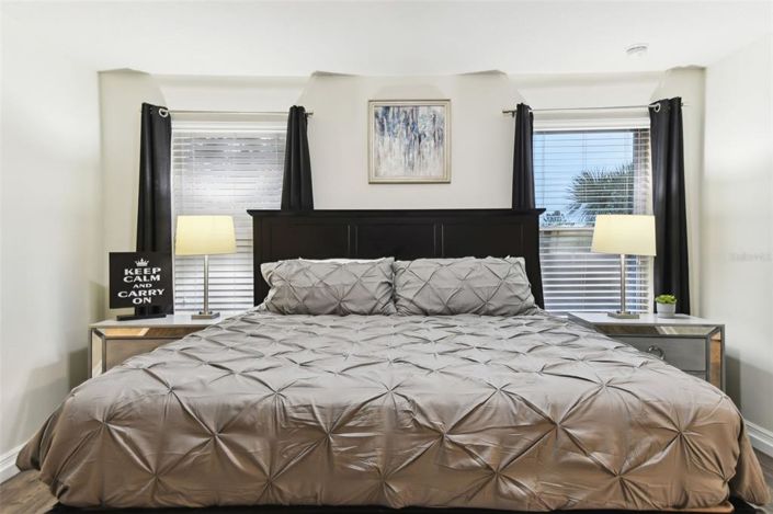 Image No.25-5 Bed Property for sale