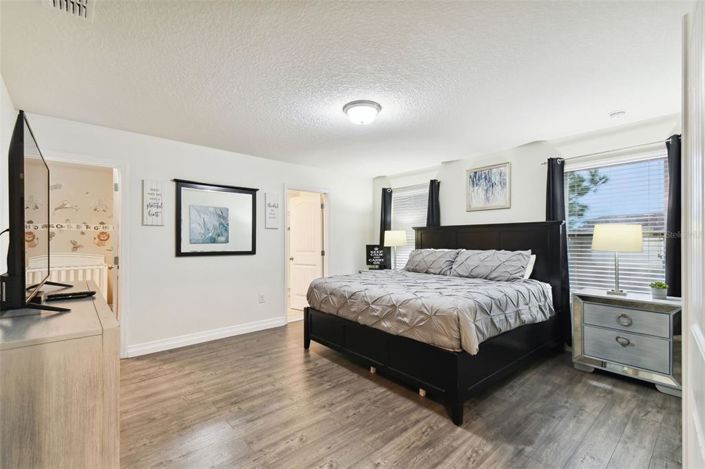 Image No.39-5 Bed Property for sale