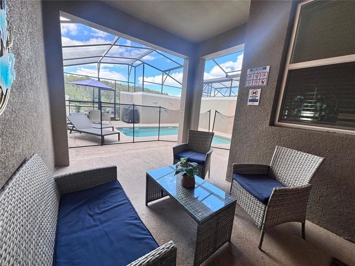 Image No.18-4 Bed Townhouse for sale