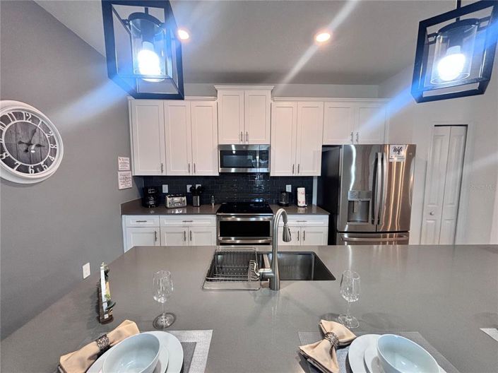 Image No.4-4 Bed Townhouse for sale