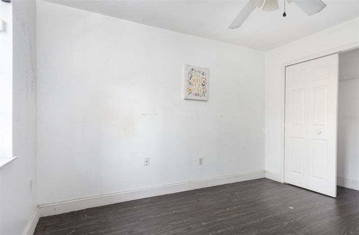 Image No.25-3 Bed Property for sale