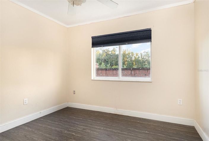 Image No.26-3 Bed Property for sale