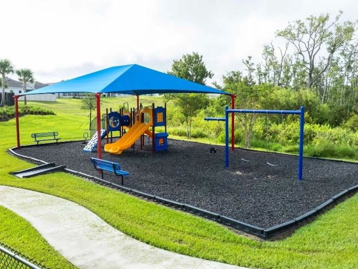 Image No.12-4 Bed Property for sale