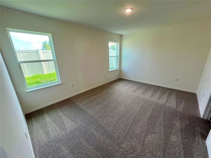 Image No.4-4 Bed Property for sale