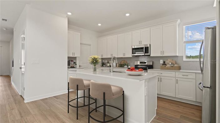 Image No.3-5 Bed Property for sale