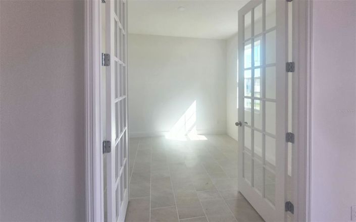 Image No.3-5 Bed Property for sale