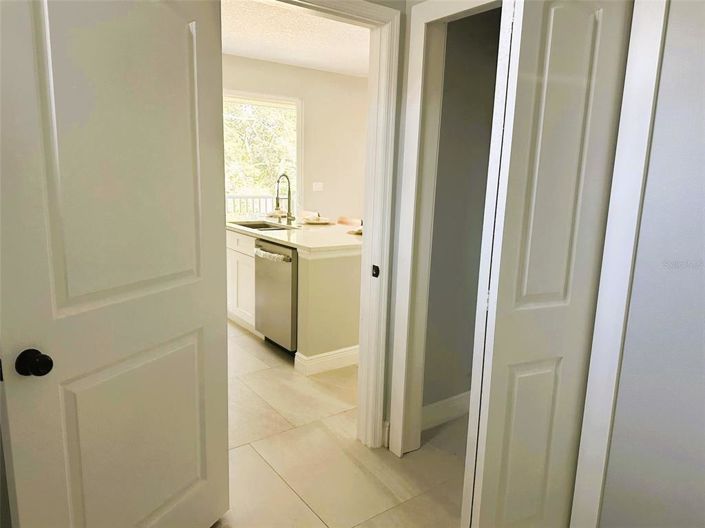 Image No.14-4 Bed Property for sale