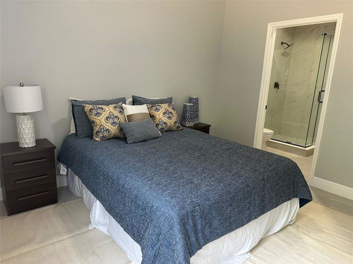 Image No.30-4 Bed Property for sale