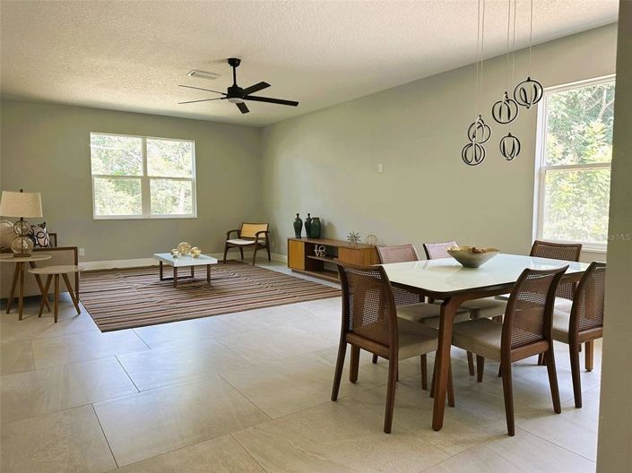 Image No.4-4 Bed Property for sale