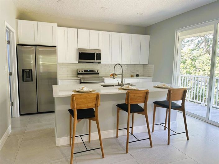 Image No.9-4 Bed Property for sale