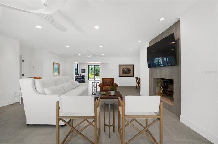 Image No.12-4 Bed Property for sale