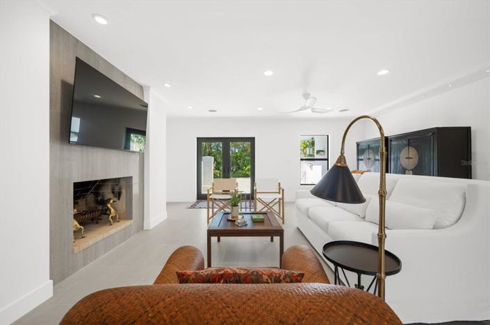 Image No.17-4 Bed Property for sale