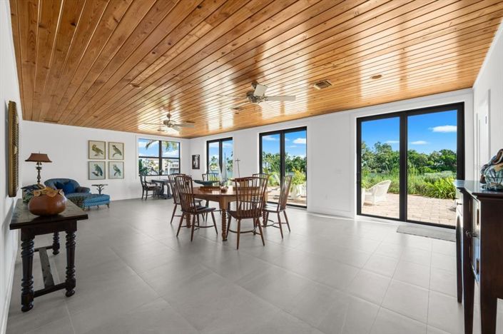 Image No.30-4 Bed Property for sale