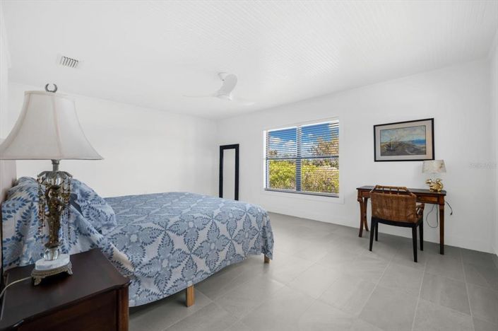 Image No.52-4 Bed Property for sale