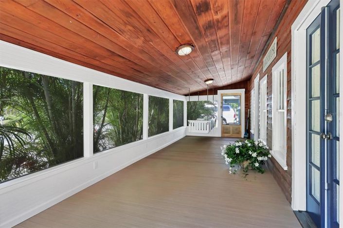 Image No.11-2 Bed Property for sale