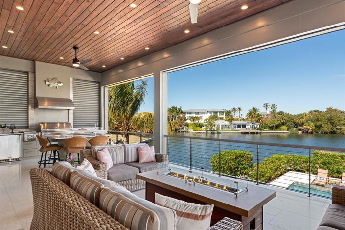 Image No.57-4 Bed Property for sale