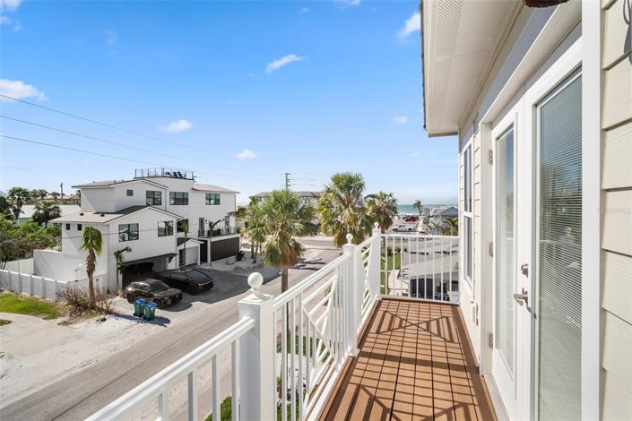 Image No.39-6 Bed Property for sale