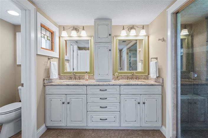 Image No.30-3 Bed Property for sale